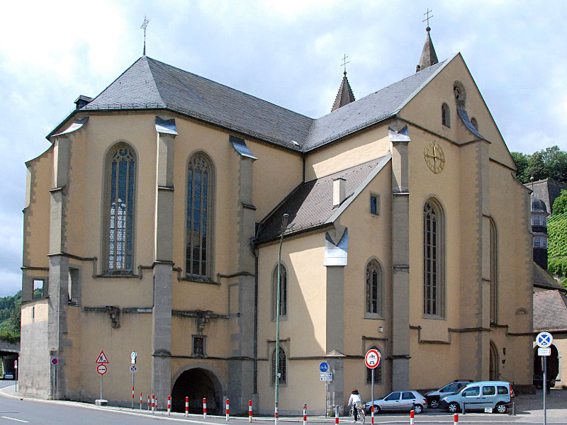 https://www.babelfish-hostel.de/media/Galerywuerzburg/14_saint_burkard.jpg